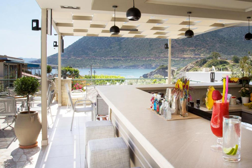Pool Bar